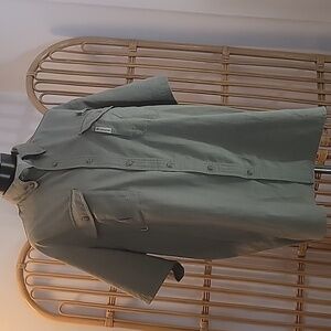 Columbia River Lodge men's shirt sleeve shirt olive green size XL pockets sports